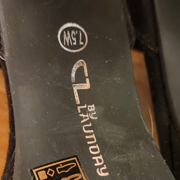 CL by Laundry Black Heels with Chunky Block Heel - Picture 7 of 7